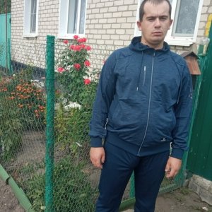 Дмитрий урванов, 28 лет